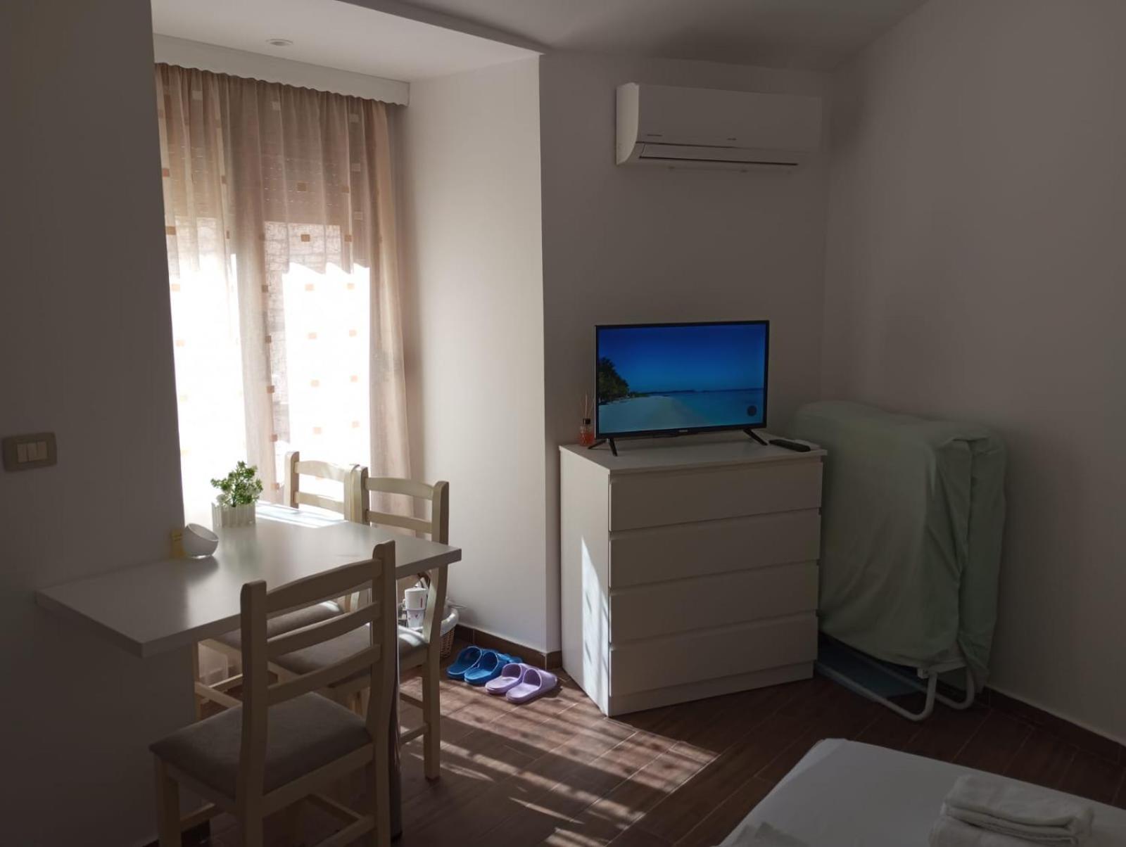 Mario Rooms Sarandë エクステリア 写真